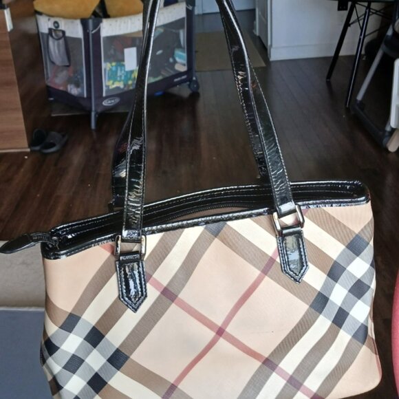 Authentic Burberry Nova Check Tote Bag - Excellent Condition - Picture 3 of 3